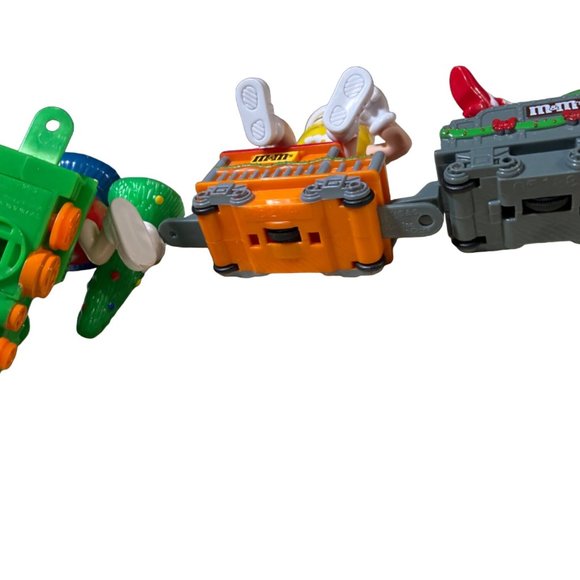 M&Ms Mini Plastic Christmas Train Set of Three - Picture 9 of 12